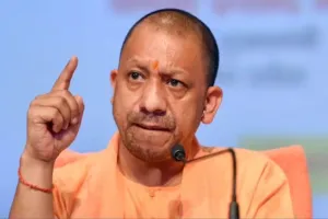 अयोध्या रेप केस: CM योगी का बड़ा एक्शन, SHO और चौकी इंचार्ज सस्पेंड