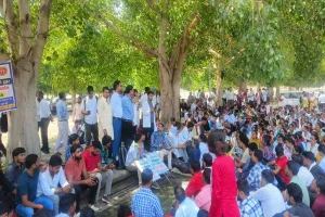 NHM:इको गार्डन में हजारो CHO का प्रदर्शन जारी, प्रमुख सचिव को लिखा पत्र, कही यह बात