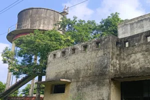 अयोध्या : 18 साल से अभिलेखों में पानी आपूर्ति कर रही पानी की टंकी 