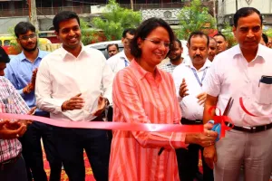 मुरादाबाद रेलवे स्टेशन पर बैटरी संचालित वाहन सेवा की शुरुआत; 50 रुपये देकर यात्री ले सकेंगे सेवा का लाभ