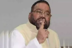 सरकार तानाशाही छोड़कर लोकतंत्र के तहत काम करना चाहिये, स्वामी प्रसाद मौर्य ने साधा निशाना