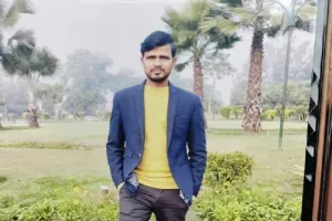 मुरादाबाद : खड़े ट्रक में पीछे से भिड़ी बाइक, युवक और उसकी 10 माह की बच्ची की मौत