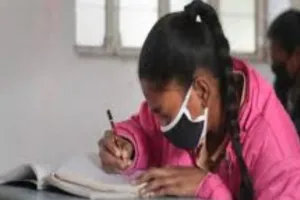 UP Scholarship: एक बार फिर कहीं वंचित न रह जाएं 37 हजार छात्र-छात्राएं! अब अक्टूबर में छात्रवृत्ति मिलने का किया जा रहा दावा 