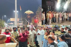 बरेली: हरियाणा में जीत की हैट्रिक पर भाजपा नेताओं ने मनाया जश्न