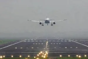 अयोध्या की एक और उड़ान में बम की सूचना से हड़कंप, पायलट ने सकुशल कराई लैंडिंग