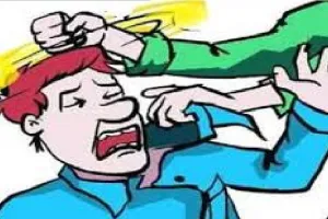 पीलीभीत: सुलह कराने आई थी सास, लेकिन भरी पंचायत में फोड़ दिया दामाद का ही सिर