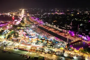 अयोध्या: बना नया वर्ल्ड रिकॉर्ड, लाखों दीपों से जगमग हुई रामनगरी