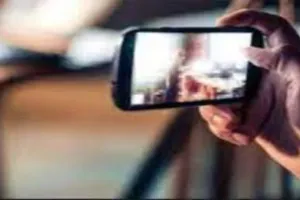 दुस्साहस : सोशल मीडिया ग्रुप पर युवती का आपत्तिजनक वीडियो वायरल