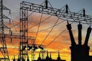 Lucknow: कार्य बहिष्कार से पहले पांच हजार बिजली अभियंताओं को नोटिस, बिजली कर्मियों ने कहा- उपभोक्ताओं का साथ लेकर करेंगे आंदोलन