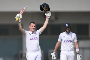 PAK vs ENG : इंग्लैंड के हैरी ब्रूक ने रचा इतिहास, पाकिस्तान के खिलाफ जड़ा रिकॉर्ड तिहरा शतक  