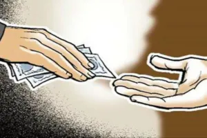 लखीमपुर खीरी : एंटी करप्शन टीम ने एसडीएम व तहसीलदार के दर्ज किए बयान