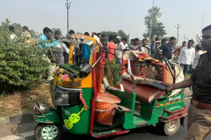 फिरोजाबाद के सड़क हादसे में इटावा जिले के तीन लोगों की मौत...दवा लेने के लिए गए थे, हादसा देख सहम गए लोग