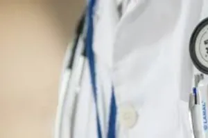 अयोध्या : जिला अस्पताल में बच्चा वार्ड के सिस्टम की भेंट चढ़ा मासूम