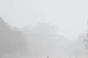 Kanpur Weather Today: ठंड ने दी दस्तक, सीजन में पहली बार 14 डिग्री तापमान, ऊंचे पहाड़ों पर हुई बर्फबारी का बताया गया असर