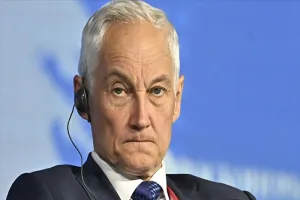 उत्तर कोरिया पहुंचे रूस के रक्षा मंत्री Andrey Belousov, सैन्य और राजनीतिक नेताओं से करेंगे बातचीत 