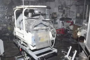 झांसी मेडिकल कॉलेज हादसा : जांच के लिए बनाई गई विशेष टीम, इन अधिकारियों को किया शामिल