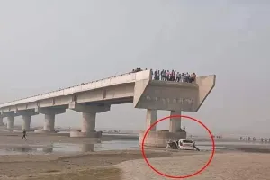 बदायूं: पुल से कार गिरकर हुई थी तीन की मौत, दो एई व दो जेई पर रिपोर्ट, गूगल मैप के मैनेजर भी नपेंगे...