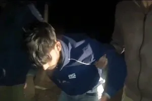 संभल: पुलिस मुठभेड़ में 25 हजार का इनामी गो तस्कर गिरफ्तार, सिपाही भी घायल