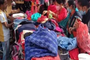 सर्दी ने ठिठुरन बढ़ाई तो गर्म कपड़ों से बाजार हुए गुलजार