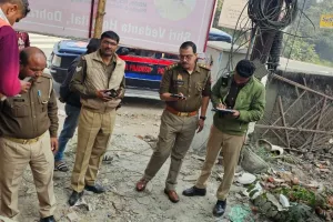 Bareilly: शराब की लत पूरी करने के लिए बेचा घर...पत्नी ने भी छोड़ा, अब रोड पर पड़ा मिला युवक का शव