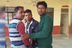 बदायूं : एसडीएम कार्यालय में लेखपाल व भाजपा बूथ अध्यक्ष में मारपीट, लेखपाल निलंबित