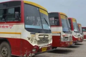 लखीमपुर खीरी: परिचालक ने अनुबंधित बस को बताया अनफिट तो उसे ड्यूटी से ही हटा दिया