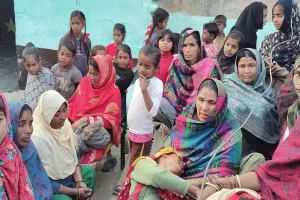 रामपुर : पाकबड़ा हादसा...रो-रोकर बुरा हाल, शव लेने मुरादाबाद रवाना हुए परिजन