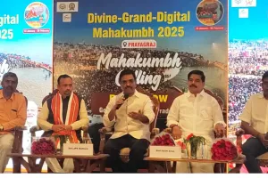 महाकुंभ: योगी के मंत्रियों ने तमिलनाडु की जनता को दिया प्रयागराज आने का निमंत्रण, भव्य रोड शो का किया नेतृत्व