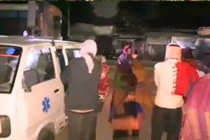 हरदोई: प्रसूता की मौत पर बवाल, शव कोतवाली के सामने रख कर हुआ कई घंटे हंगामा