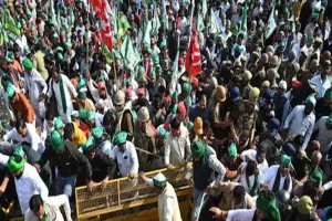 Farmers Protest: अंबाला में 9 दिसंबर तक इंटरनेट और बल्क एसएमएस सेवा निलंबित 