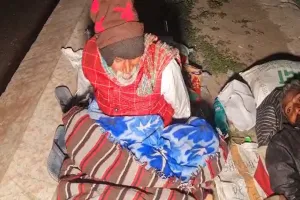रियलिटी चेक: आधार कार्ड न होने से रैन बसेरे में नहीं मिली पनाह, सड़कों पर सोने को मजबूर आश्रय विहीन