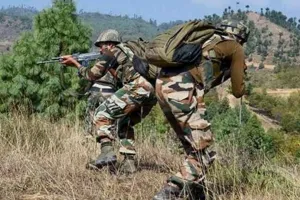 Jammu-Kashmir: कुलगाम में सुरक्षाबलों के साथ मुठभेड़ में पांच आतंकवादी ढेर, दो जवान घायल