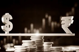 Rupee vs Dollar: शुरुआती कारोबार में अमेरिकी डॉलर के मुकाबले रुपया 85.04 पर स्थिर