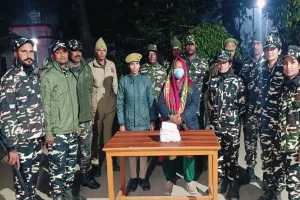 बहराइच: भारत-नेपाल सीमा पर चरस के साथ पकड़ी गई नेपाली महिला 