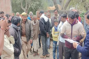 बाराबंकी: धरने में तबीयत बिगड़ने के बाद किसान की मौत, परिजनों ने शव रखकर किया धरना