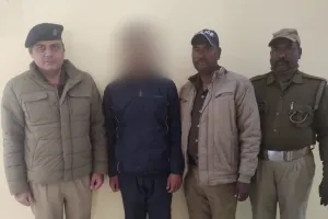 आरटीआई लगाने से नाराज हुआ तो फूंक दी थीं मोटर साइकिलें   