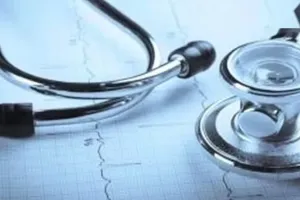 Bareilly: दो चिकित्सा अधिकारियों को हटाने का निर्देश, जानें डीएम को क्यों करनी पड़ी कार्रवाई?