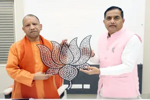 मुरादाबाद : सीएम योगी से मिले कुंदरकी के नव निर्वाचित विधायक रामवीर सिंह, बताईं जन समस्याएं 