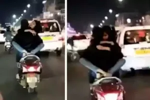 नैनीताल में एक स्कूटी पर दो प्रेमी जोड़े सवार, पुलिस ने की ये कार्रवाई... 