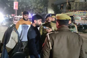 New Year 2025  को लेकर सड़कों पर उतरी कानपुर पुलिस: ब्रेथ एनालाइजर से हो रही जांच, शराब पीकर न चलाएं वाहन