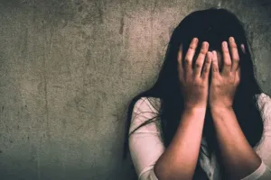 Bhadohi News: दुष्कर्म पीड़िता ने मृत बच्चे को दिया जन्म, आरोपी के खिलाफ केस दर्ज, जानें पूरा मामला