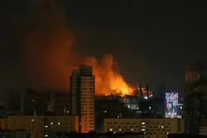 Russia Ukraine War : रूस ने यूक्रेन पर क्रूज मिसाइलों और ड्रोन से किए भीषण हवाई हमले, बिजली उत्पादन क्षमता को नष्ट करना है लक्ष्य