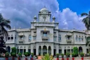 KGMU के गांधी वार्ड में पानी के लिए तरसे मरीज-तीमारदार, मोटर खराब होने से ठप हुई आपूर्ति