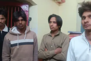 सुलतानपुर : बेगमपुरा एक्सप्रेस में हत्या के मामले में चारों आरोपी अदालत में हुए पेश, न्यायिक हिरासत में भेजे गए 