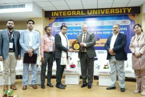 लखनऊ: Integral University में बूट कैंप की हुई शुरुआत, ISF के एंबेसडर ने अतिथियों का किया स्वागत