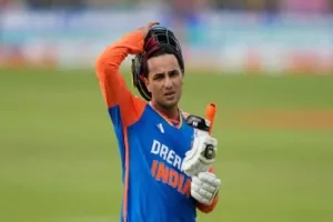 Syed Mushtaq Ali Trophy : 8 चौके और 11 छक्के...पंजाब के अभिषेक शर्मा ने मेघालय के खिलाफ 28 गेंद में जड़ा शतक  