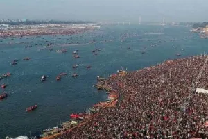 महाकुंभ 2025: विदेशी सैलानियों को मिली भारतीय संस्कृति की नई ऊर्जा