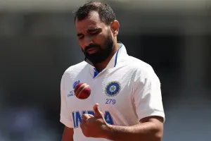 मोहम्मद शमी की वापसी पर संदेह, रोहित शर्मा ने कहा-सीनियर तेज गेंदबाज के घुटने में सूजन है 