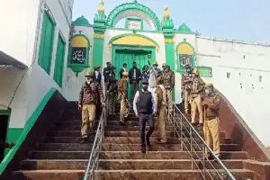 संभल हिंसा के बाद प्रशासन का एक्शन, जामा मस्जिद के सामने बनाई जाएगी पुलिस चौकी...रखा जाएगा ये नाम