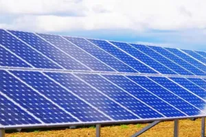 लखनऊ: पावर प्लांट की तर्ज पर स्थापित होंगे सोलर पार्क, शहर से लेकर गांव तक होंगे सौर ऊर्जा से जगमग